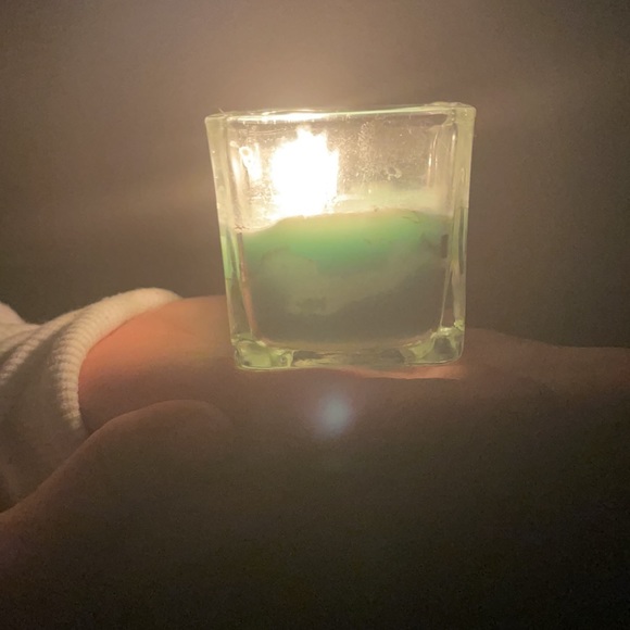 Selling candle - Picture 3 of 8